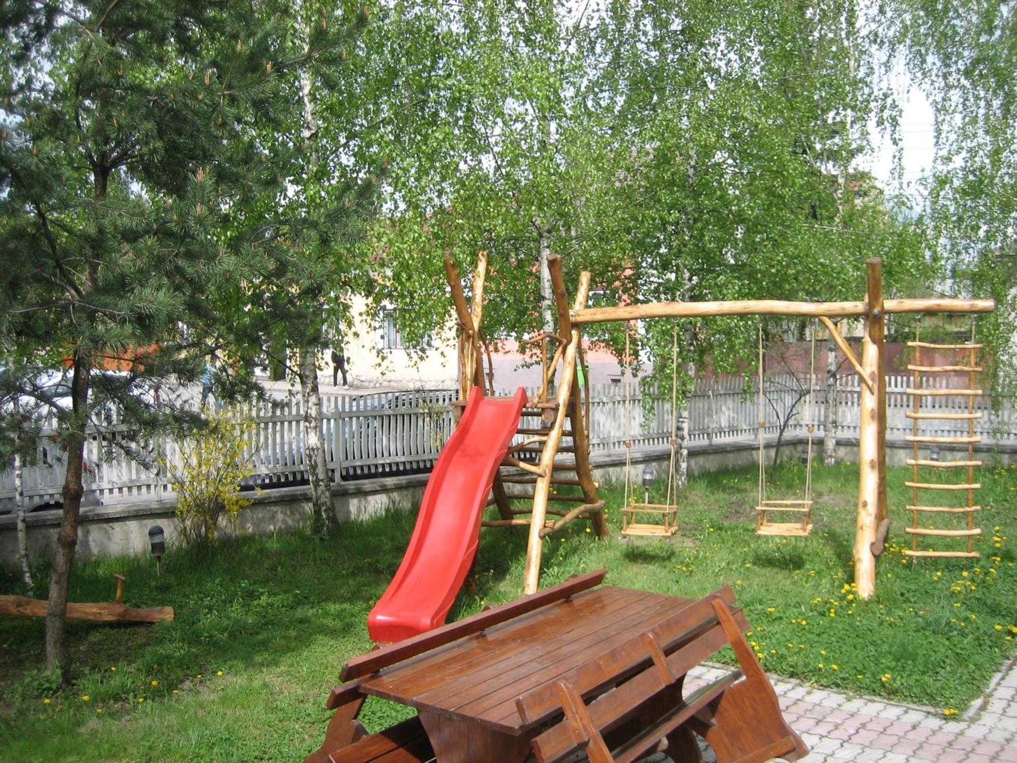 Lazar Pension & Restaurant Георгени Экстерьер фото